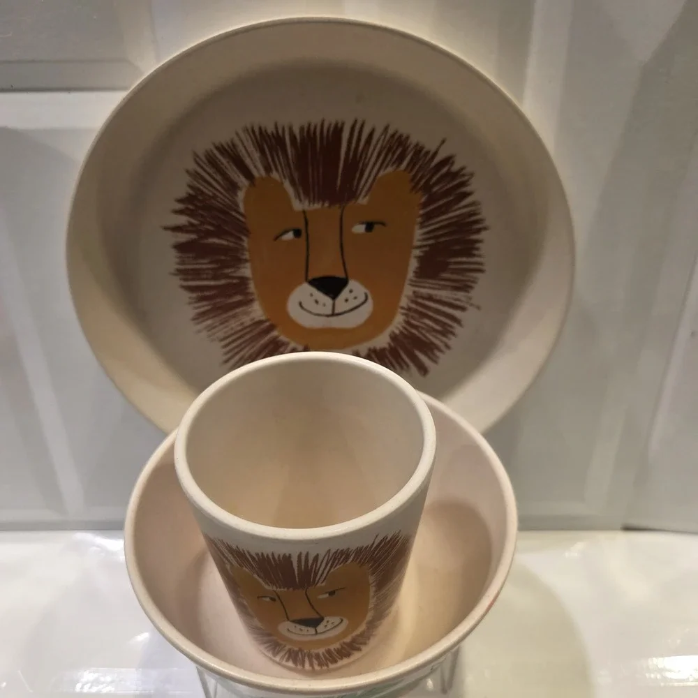 Pillowfort Jungle Lion Dinnerware Kid's Plate 7